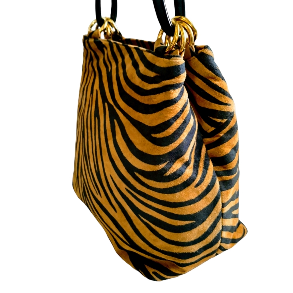 L.J.S Collection Drawstring Crossbody Bag - Picture 5 of 13